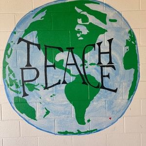 Meet your Posher, Laurie